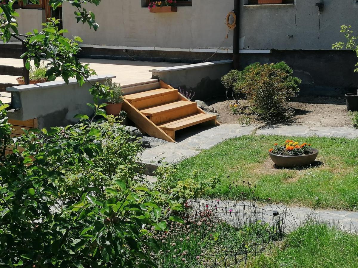 ŠternberkBydlinska Zahradka Tesikov别墅 外观 照片